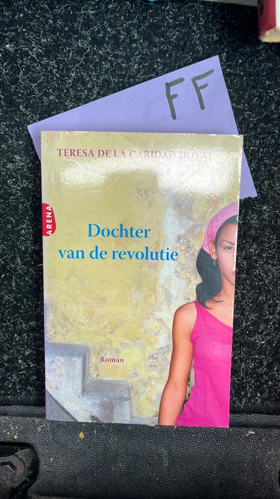 Dochter van de revolutie - Teresa de la Caridad Doval, Ophalen of Verzenden, Zo goed als nieuw, Europa overig