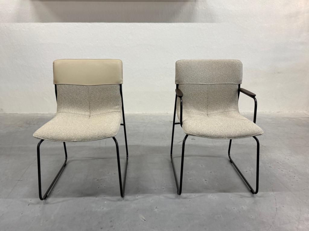 2 Nieuw Leolux Ditte eetkamerstoel loft stof design stoel, Huis en Inrichting, Stoelen, Leolux, Twee, Overige kleuren, Nieuw
