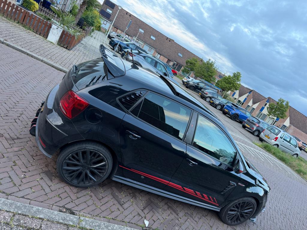 Volkswagen Polo 1.8 TSI 141KW BMT GTI 2015 Zwart, Auto's, Volkswagen, Zwart, Origineel Nederlands, 1180 kg, Particulier