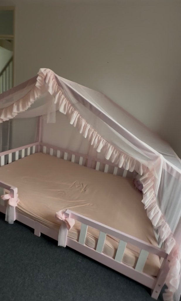 Nieuw Bedhuisje incl matras en gordijn, Ophalen, Nieuw, 100 cm of meer, Minder dan 140 cm