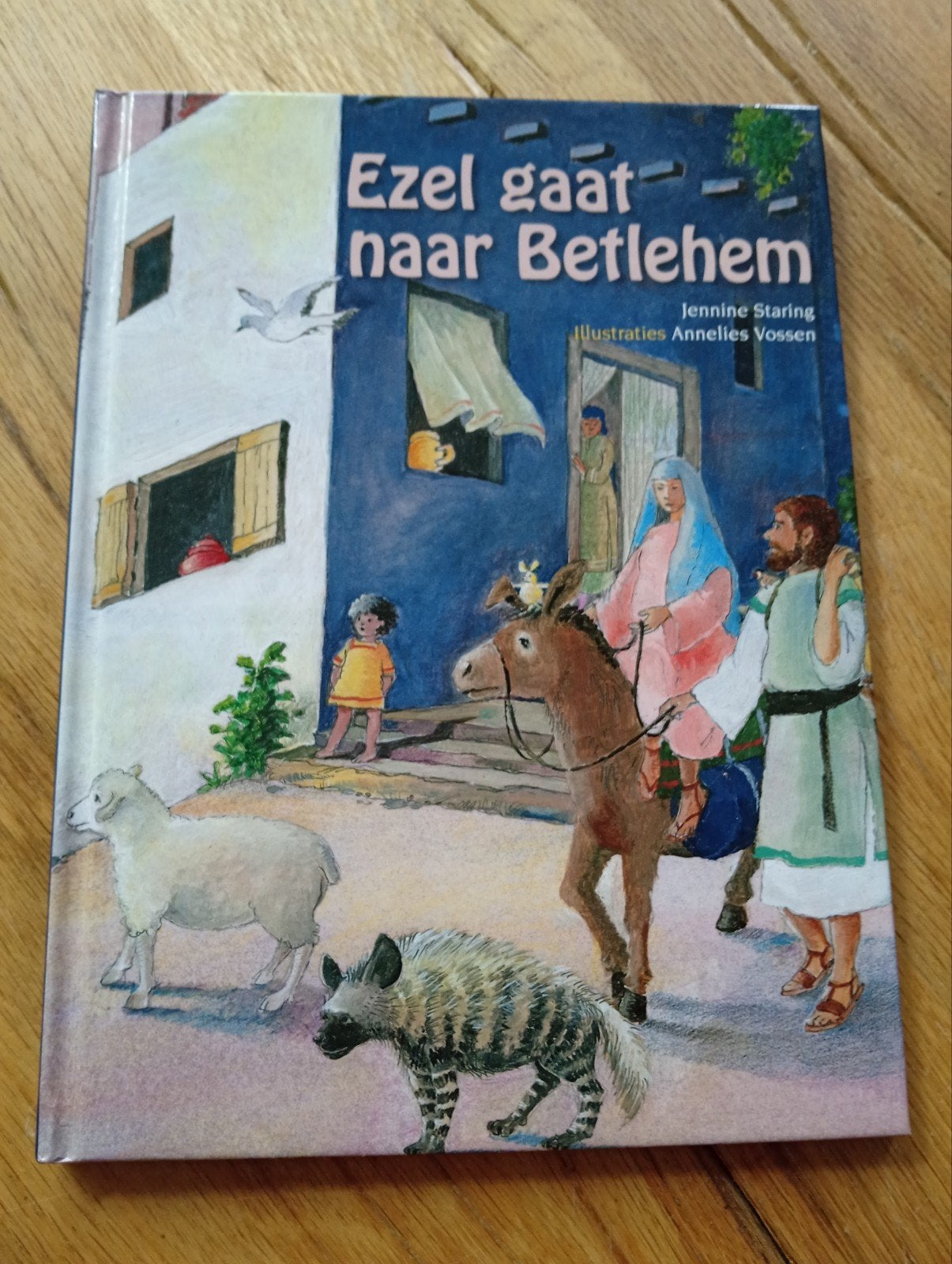 Ezel gaat naar Betlehem - Jennine Staring, Boeken, Jongen of Meisje, Jennine Staring, Ophalen of Verzenden, Zo goed als nieuw