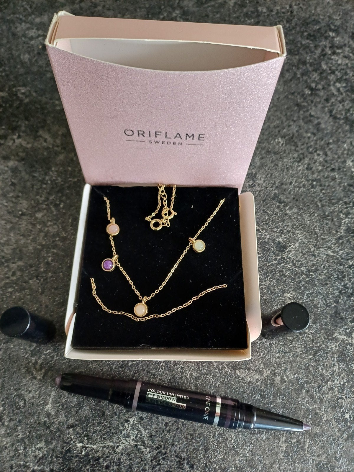 Oriflame Volare parfum en ketting, Ophalen, Nieuw