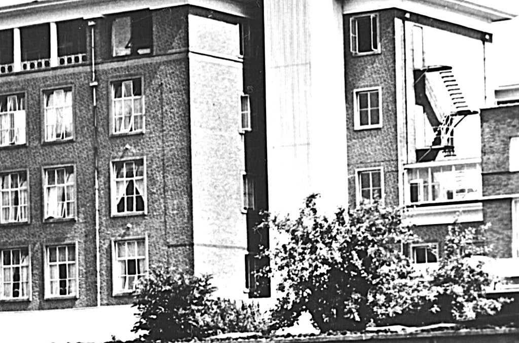 700332 Sluiskil ZL 1975 Elisabeth Ziekenhuis wederopbouw, Verzamelen, Ansichtkaarten | Nederland, Ophalen of Verzenden, 1960 tot 1980