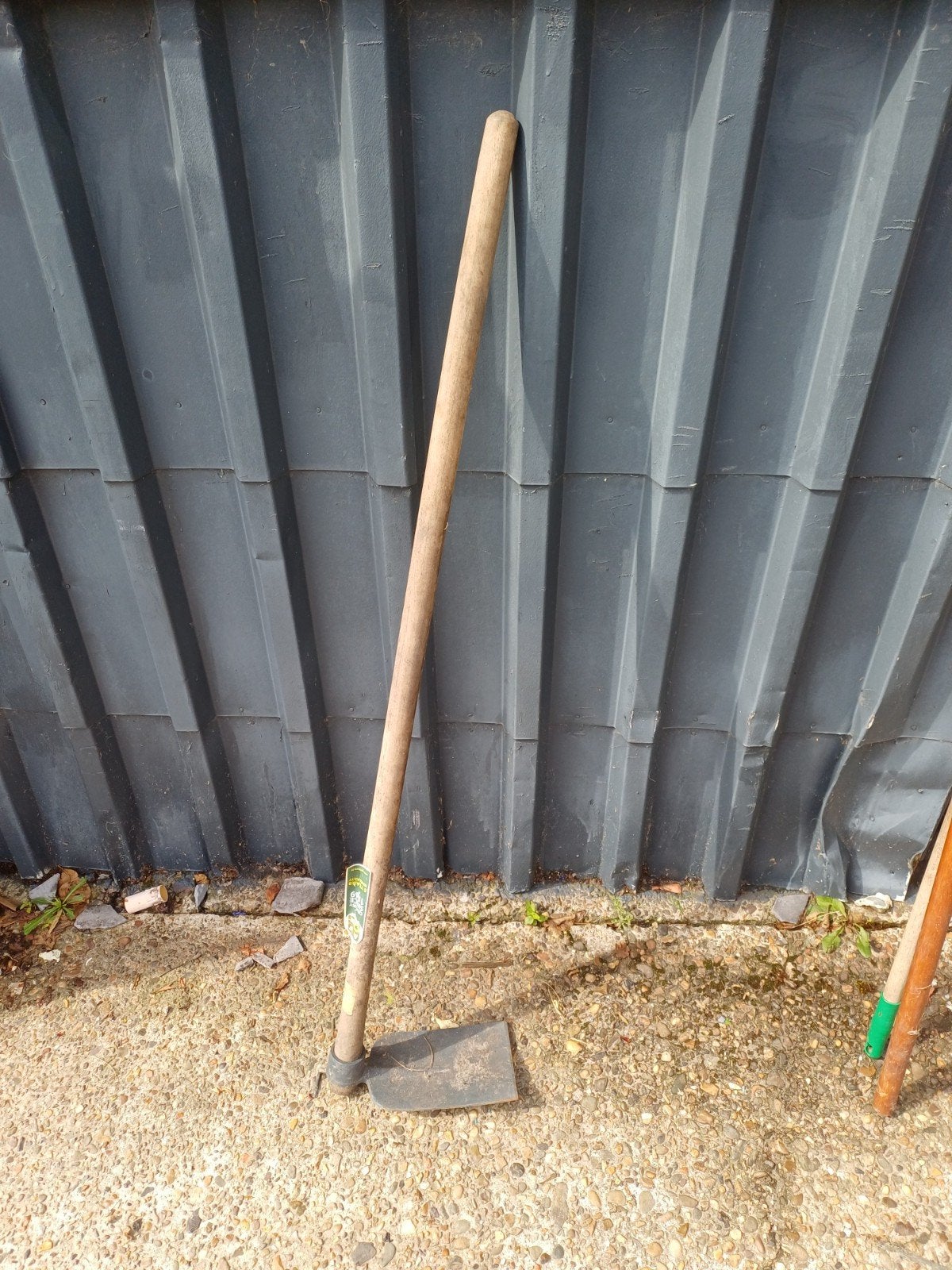 Degelijke landhak voor tuin en moestuin, Ophalen of Verzenden, Gebruikt, Schoffel, Onbekend