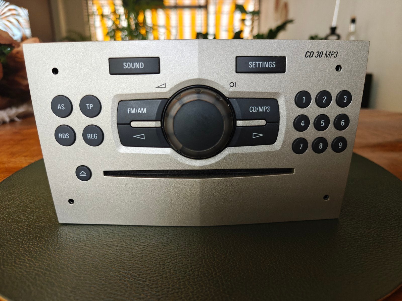 Opel CD 30 MP3 Autoradio - Delphi Grundig, Ophalen of Verzenden, Gebruikt