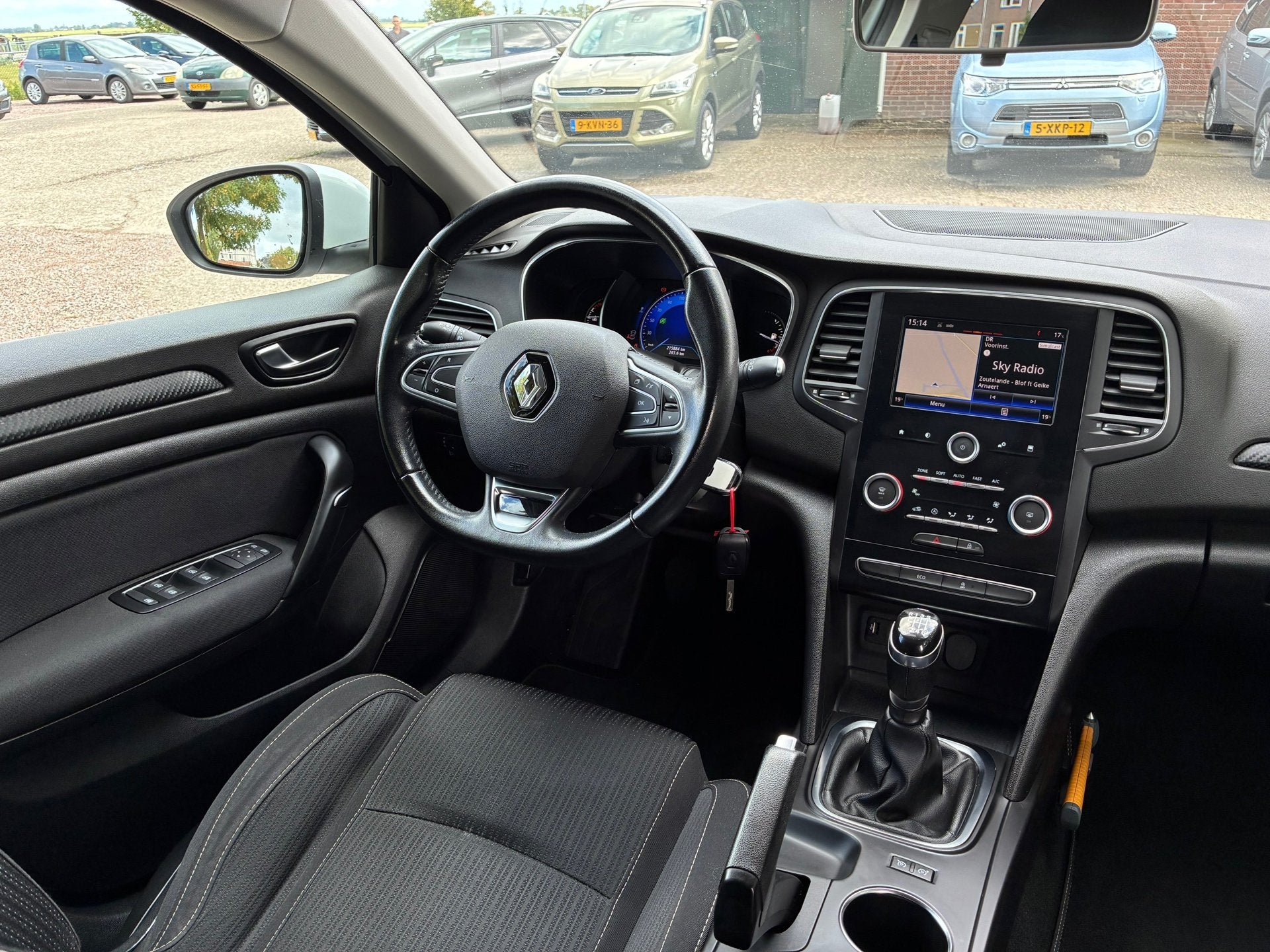 Renault Mégane Estate 1.5 dCi Eco2 Zen | Navi + Clima + Cru, Auto's, Voorwielaandrijving, Gebruikt, 4 cilinders, Wit