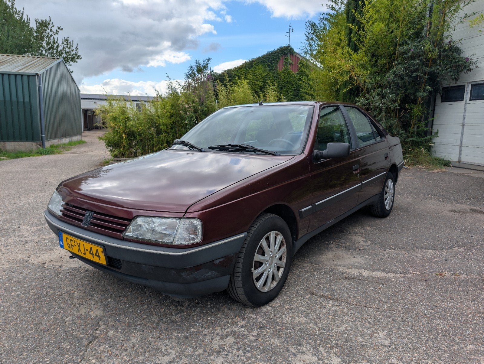 Peugeot 405 1.6 GR U9 1993 Rood, Auto's, Voorwielaandrijving, Origineel Nederlands, 1200 kg, Handgeschakeld
