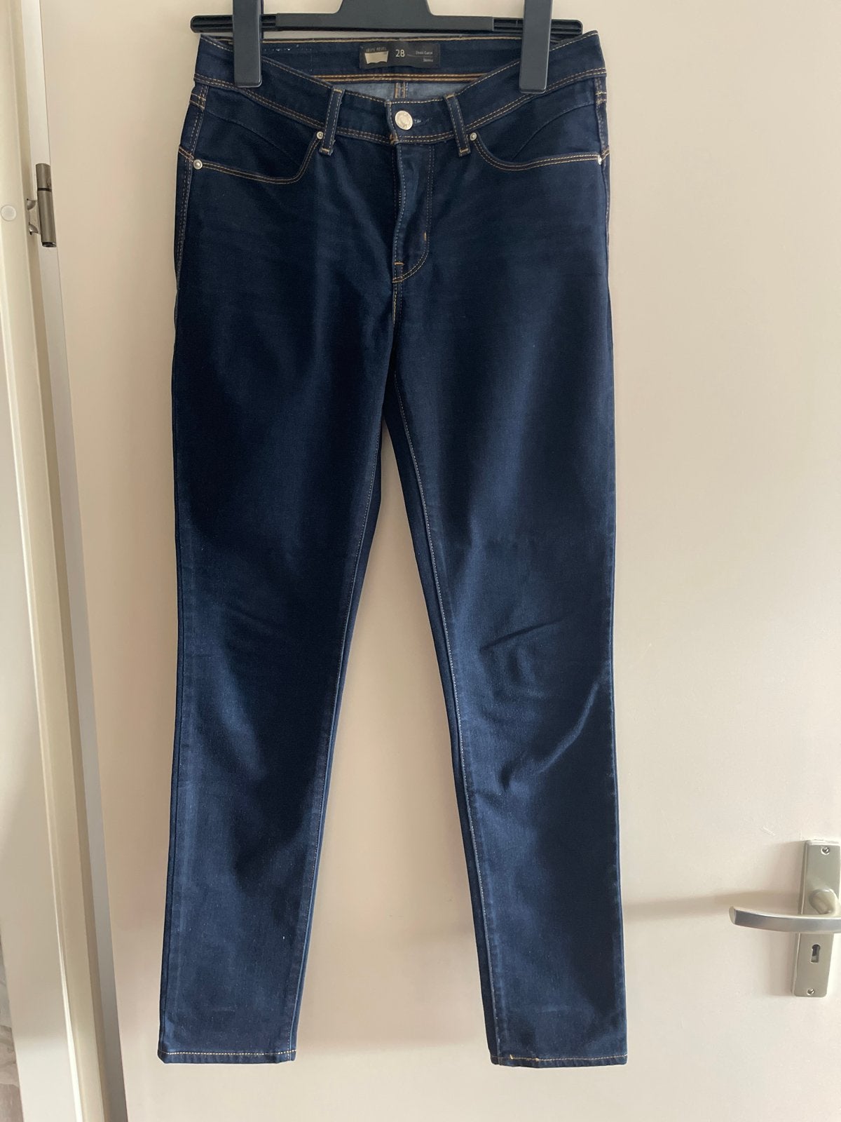 Levi's spijkerbroek maat 28, Ophalen of Verzenden, Zo goed als nieuw, Blauw, W28 - W29 (confectie 36)