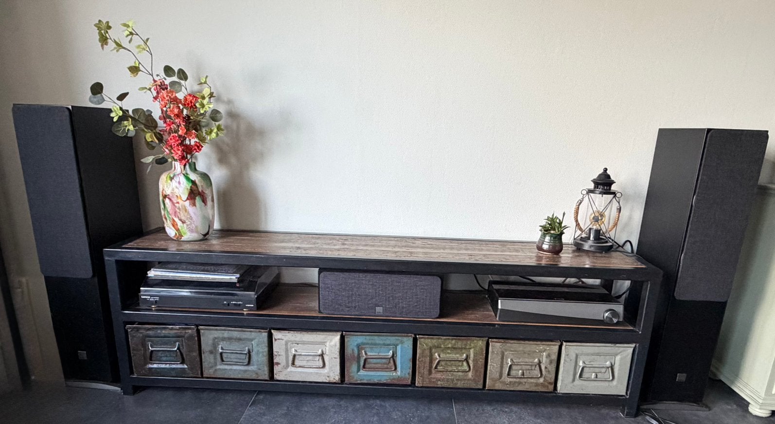Tv meubel / dressoir, Ophalen, 150 tot 200 cm, Zo goed als nieuw, Minder dan 100 cm