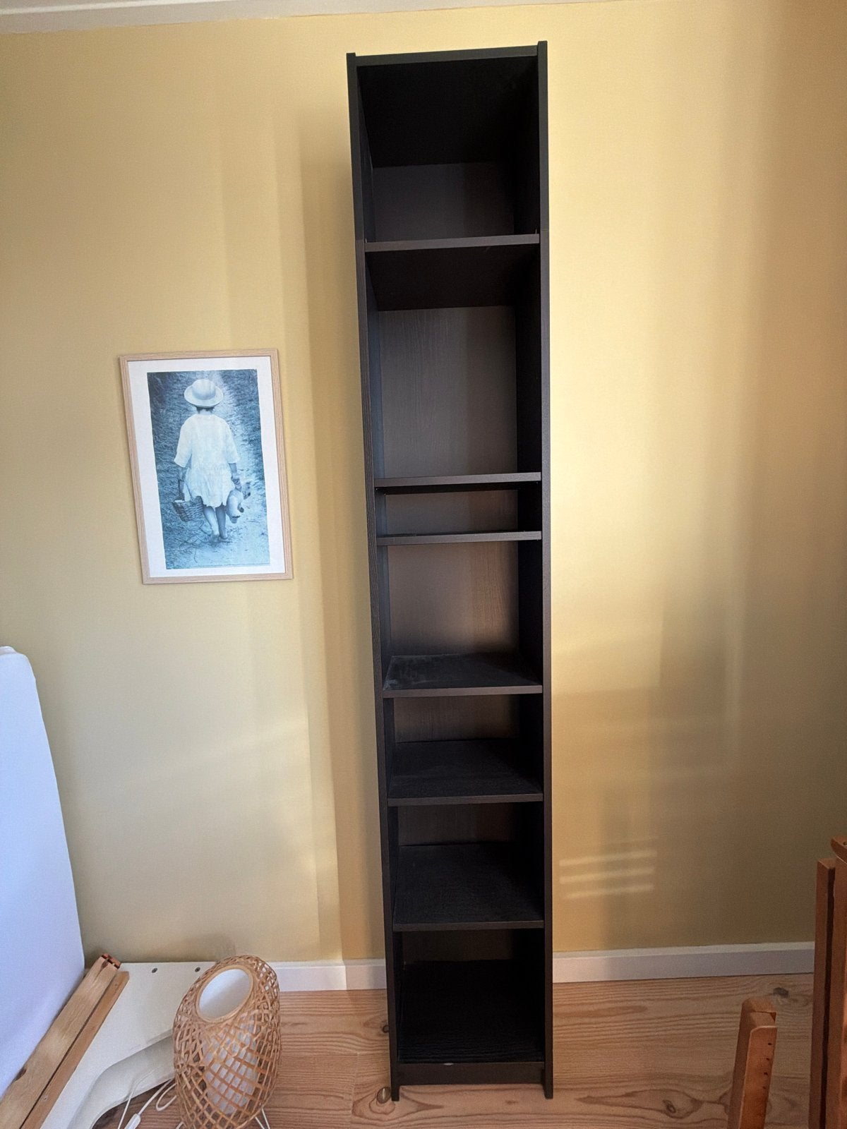 Billy Hoge smalle boekenkast, donkerbruin incl. Bovendeel, Ophalen, Met plank(en), Minder dan 50 cm, Gebruikt