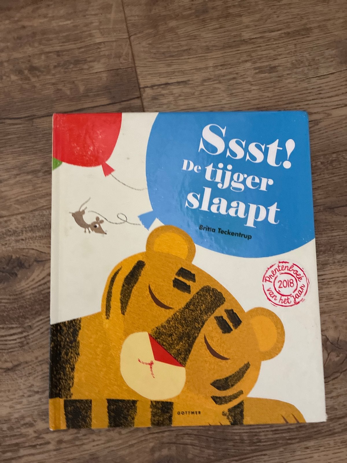 Sssst! De tijger slaapt - Britta Teckentrup, Ophalen of Verzenden, Zo goed als nieuw, Uitklap-, Voel- of Ontdekboek, 2 tot 3 jaar