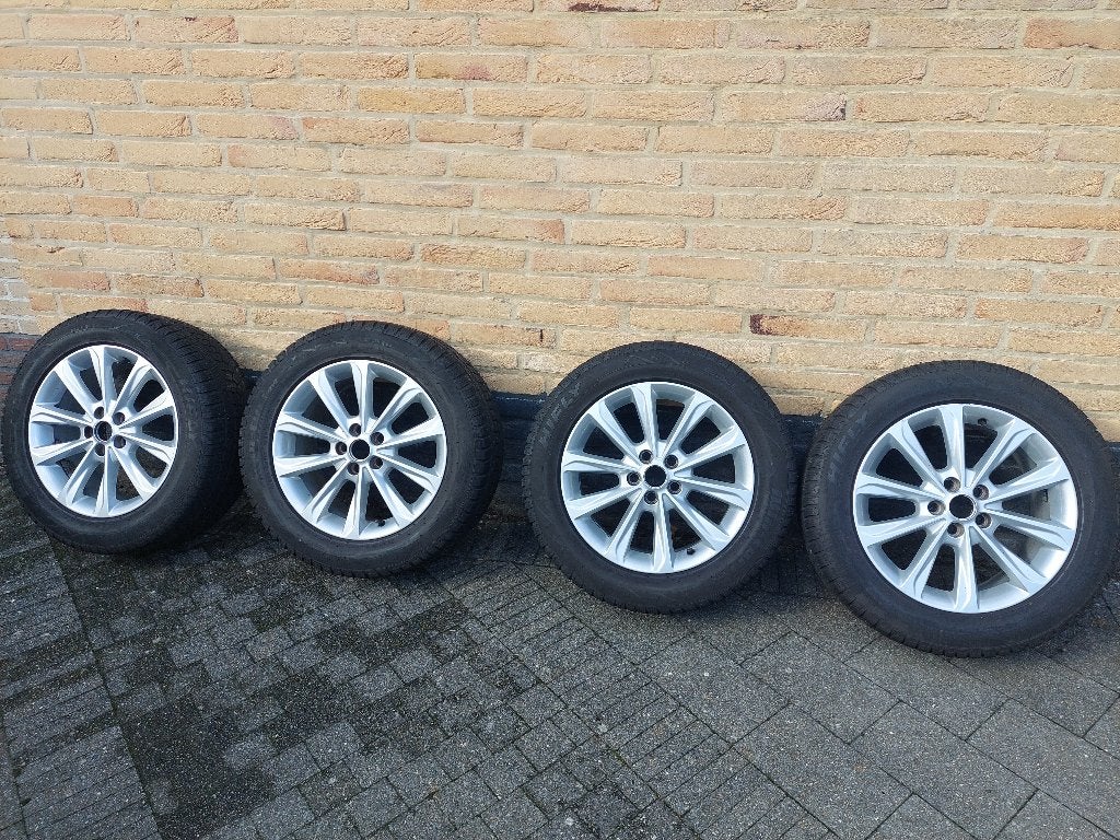 winterbanden + Velgen, Ophalen, Gebruikt, 17 inch, Winterbanden