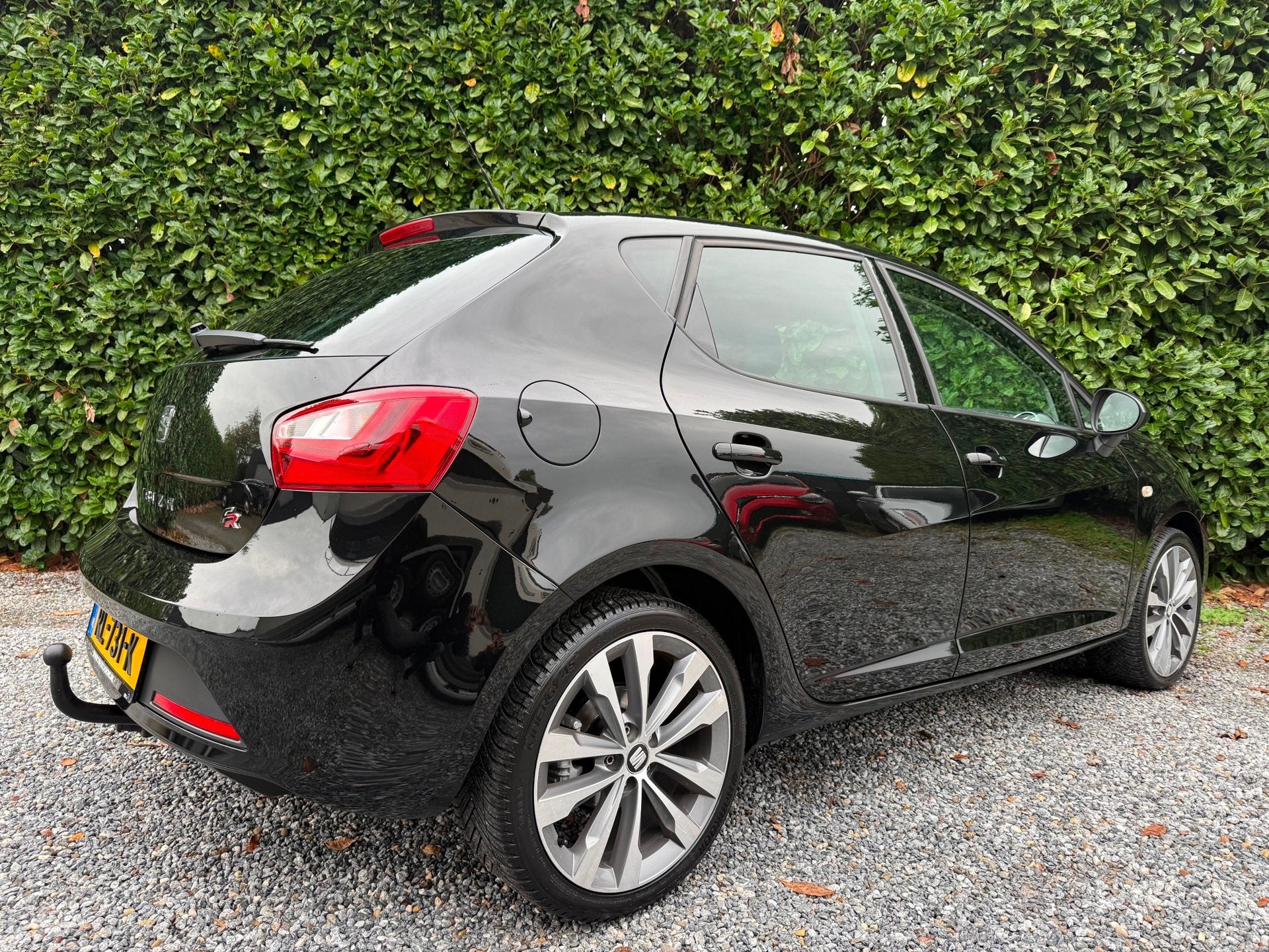 Seat Ibiza 1.0 EcoTSI FR Connect |TREKHAAK|NAVI|CAMERA|CRUIS, Auto's, Voorwielaandrijving, Dealer onderhouden, Handgeschakeld