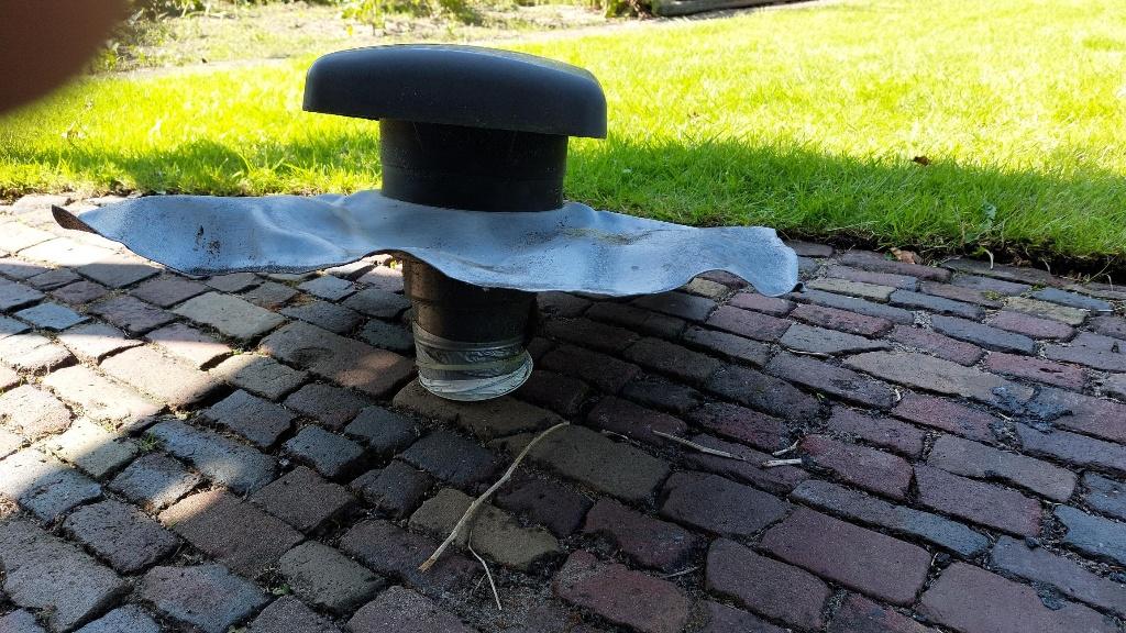 2x Dakventilatiekappen, Ophalen, Gebruikt