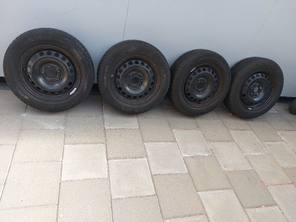 Stalen Winterwielen VW Golf Plus 2009 - 2013 met Wieldoppen, Ophalen, Gebruikt, Volkswagen