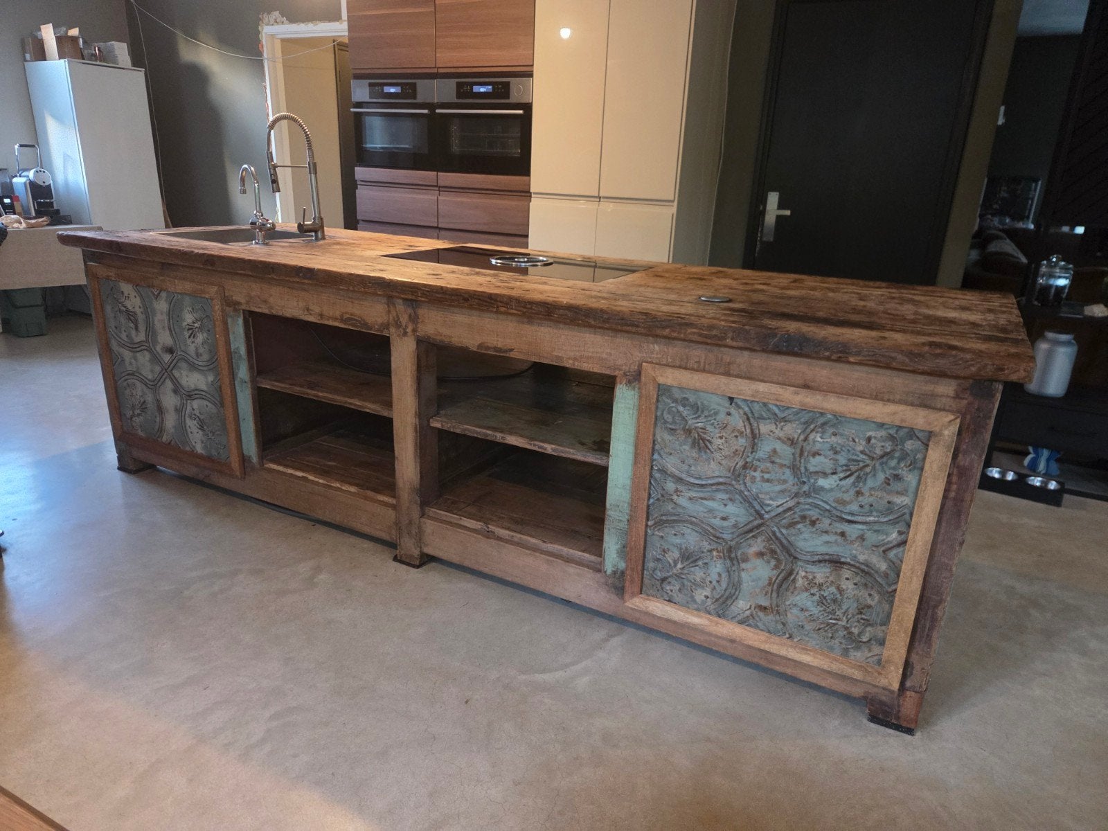 Vintage Keukeneiland van Oude Toonbank met Apparatuur, Ophalen, Gebruikt, Bruin, Overige typen