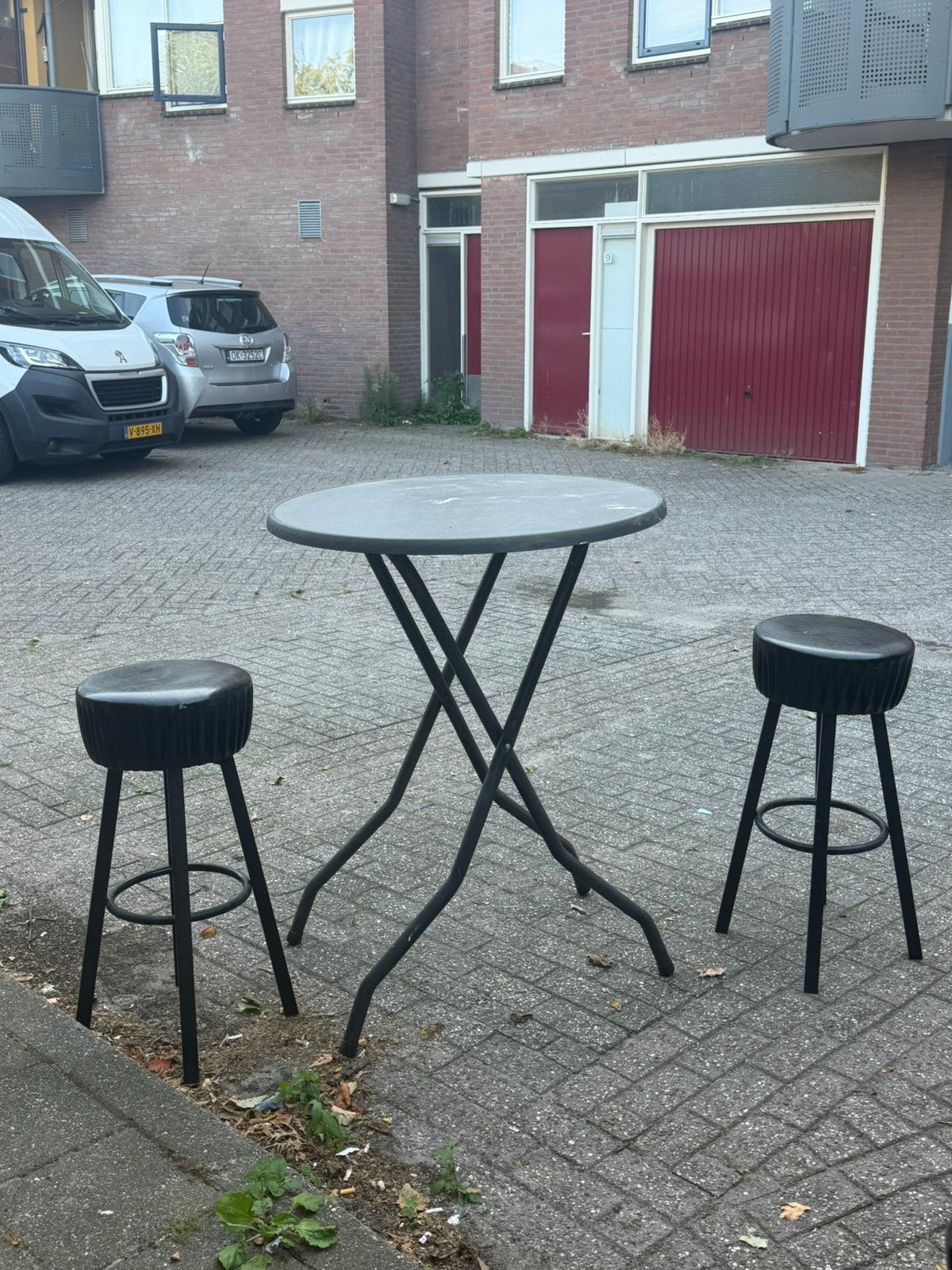 Sta tafel met 2 barkrukken te huur, Ophalen of Verzenden, Zo goed als nieuw