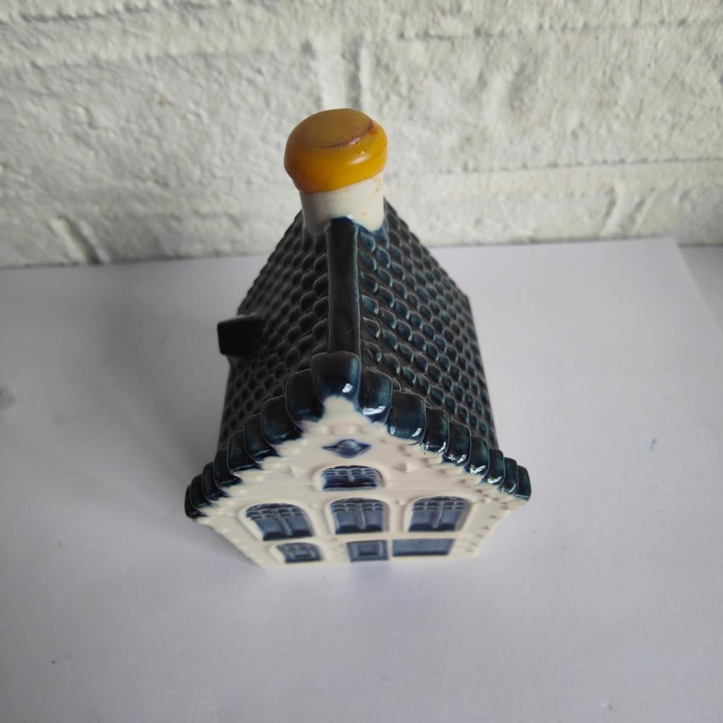 Dit is een KLM huisje, nummer 49, Verzamelen, KLM Huisjes, Ophalen of Verzenden, Zo goed als nieuw, 41 t/m 60