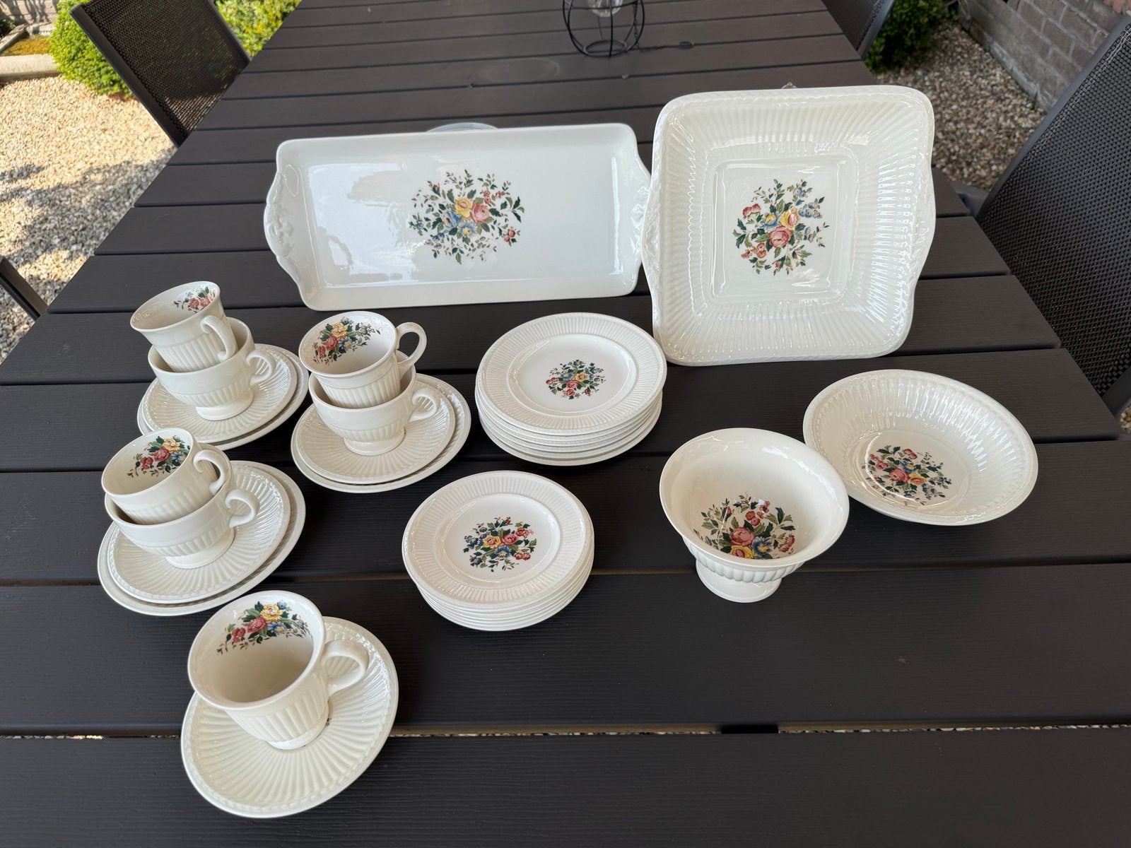 Wedgwood Conway koffieservies - Compleet en elegant, Klassiek, Ophalen of Verzenden, Zo goed als nieuw, Wedgwood