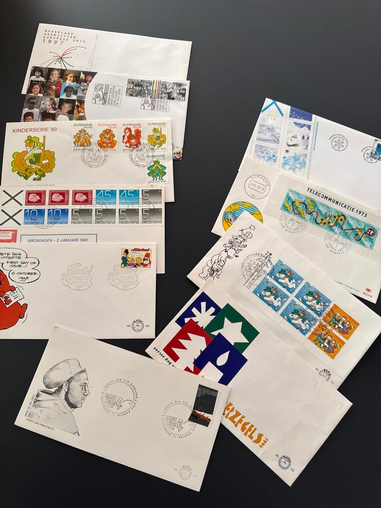 Collectie Eerste Dag Enveloppen (FDC) - Nederland & Suriname, Postzegels en Munten, Postzegels | Eerstedagenveloppen, Ophalen of Verzenden