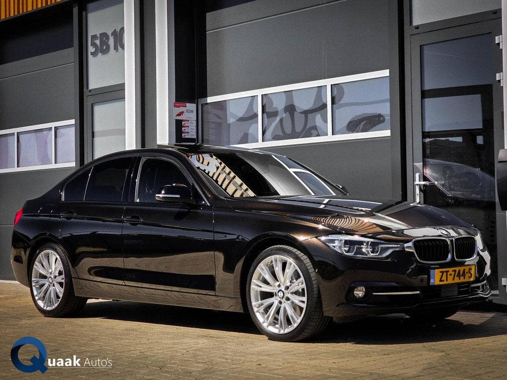 BMW 3-serie 330i xDrive Individual | PANO | ADAPTIVE | LED |, Automaat, 1998 cc, Euro 6, 4 cilinders