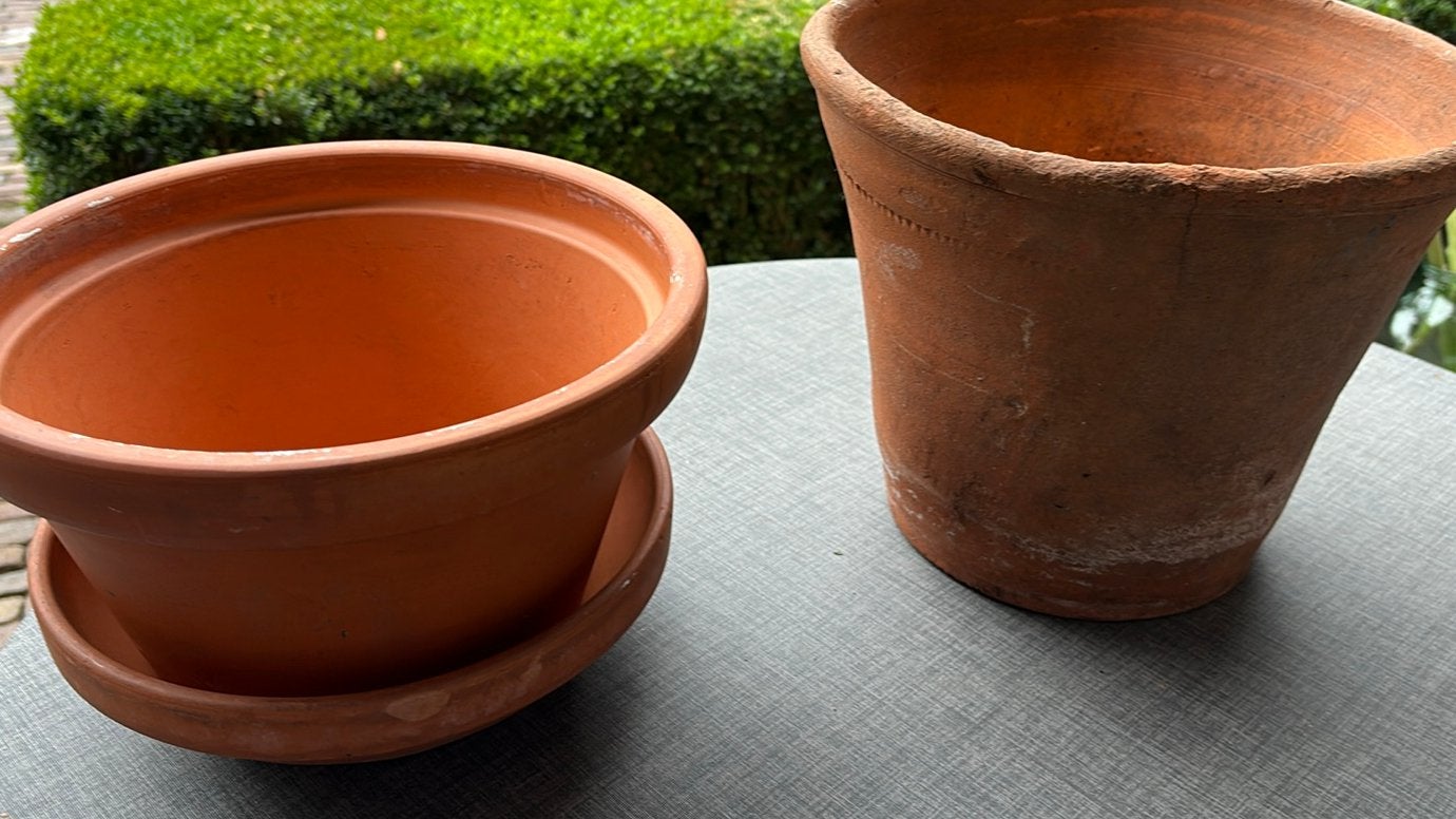 TERRACOTTA BLOEMPOTTEN EN SCHAAL, Tuin en Terras, Rond, Zo goed als nieuw, Minder dan 40 cm, Ophalen