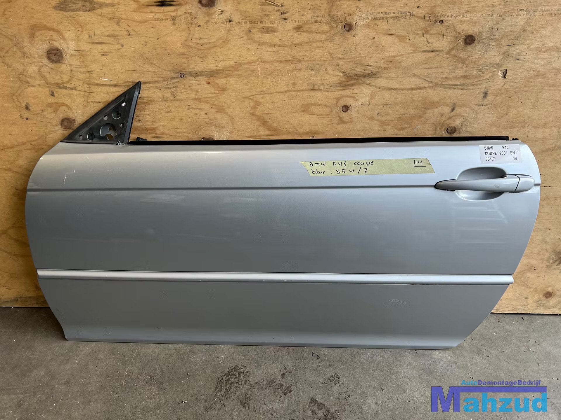 BMW 3 SERIE E46 Zilver 354,7 Links deur portier 1998-2004, Petuelring 130
80788  Munich, DE, Gebruikt, Deur, Info@bmw.de