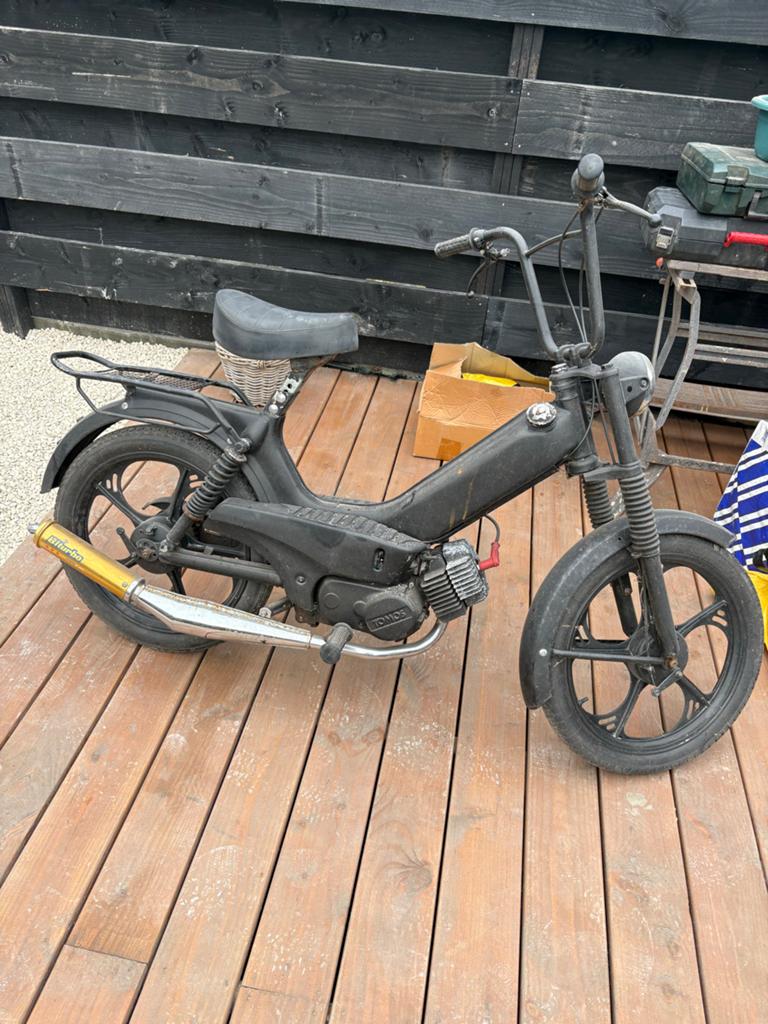 Tomos (loopt niet) - Opknapper met blauw kenteken, Fietsen en Brommers, Brommers | Tomos, Ophalen, Gebruikt, Maximaal 25 km/u