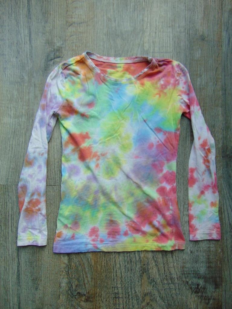 Longsleeve vrolijk gekleurd Tie Dye maat 134 T-shirt, Ophalen of Verzenden, Zo goed als nieuw, Meisje, Shirt of Longsleeve