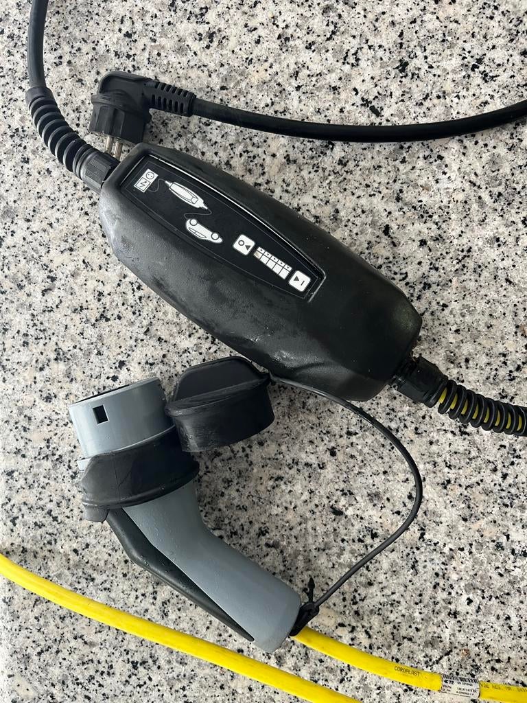 Originele 230V Laadkabel Volkswagen Golf GTE, Ophalen of Verzenden, Zo goed als nieuw, Laadkabel