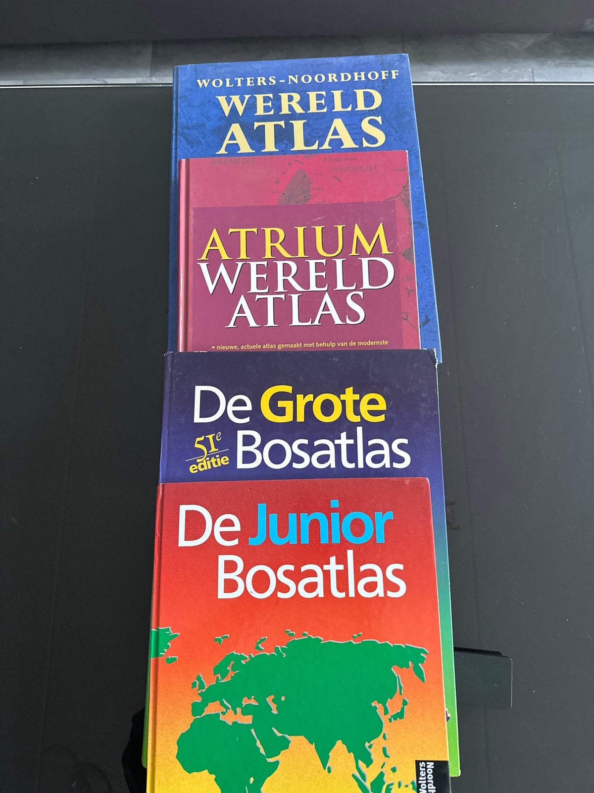 Diverse atlassen: Wereld, Atrium, Grote Bosatlas, Junior Bos, Boeken, Gelezen, Bosatlas, Ophalen of Verzenden, 1800 tot 2000