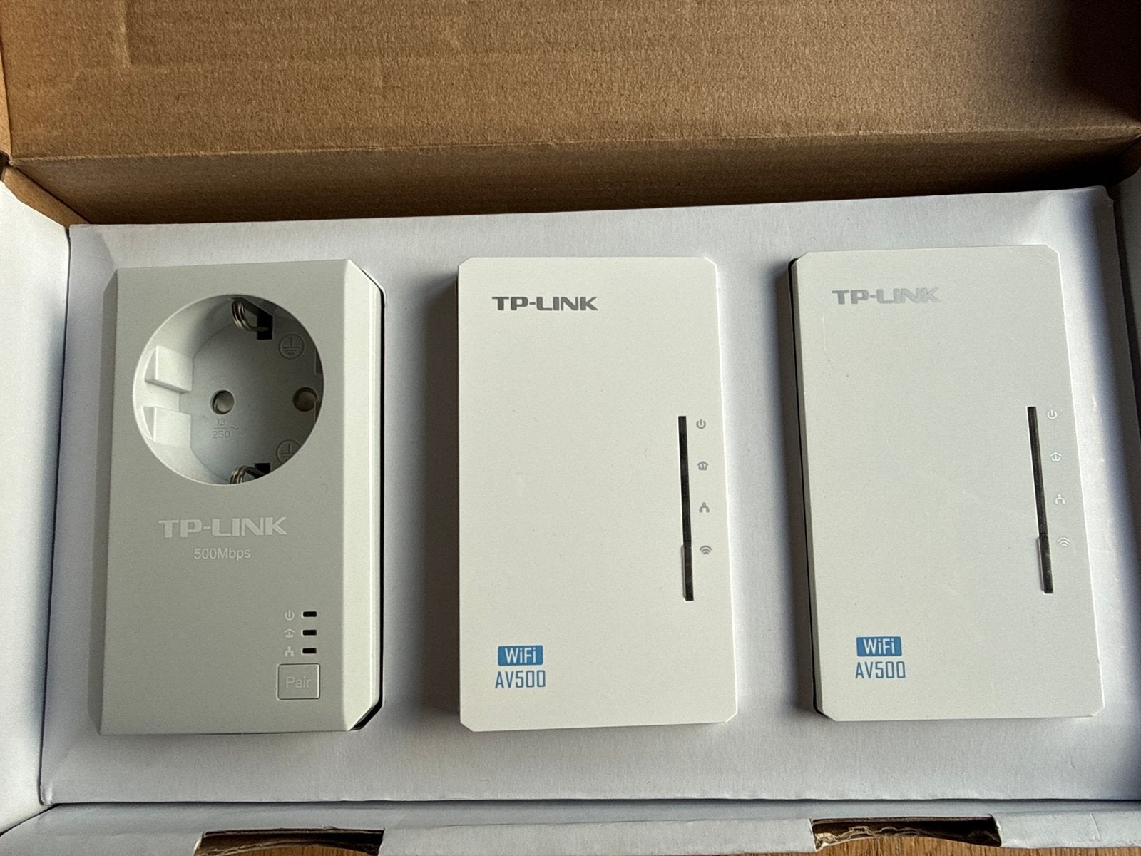 TP-Link AV500 Powerline Universal WiFi Range Extender 3-pack, Ophalen of Verzenden, Zo goed als nieuw