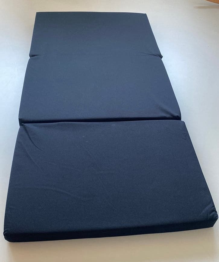 Campingmatras zwart basicline, Caravans en Kamperen, Ophalen, Gebruikt, 1-persoons