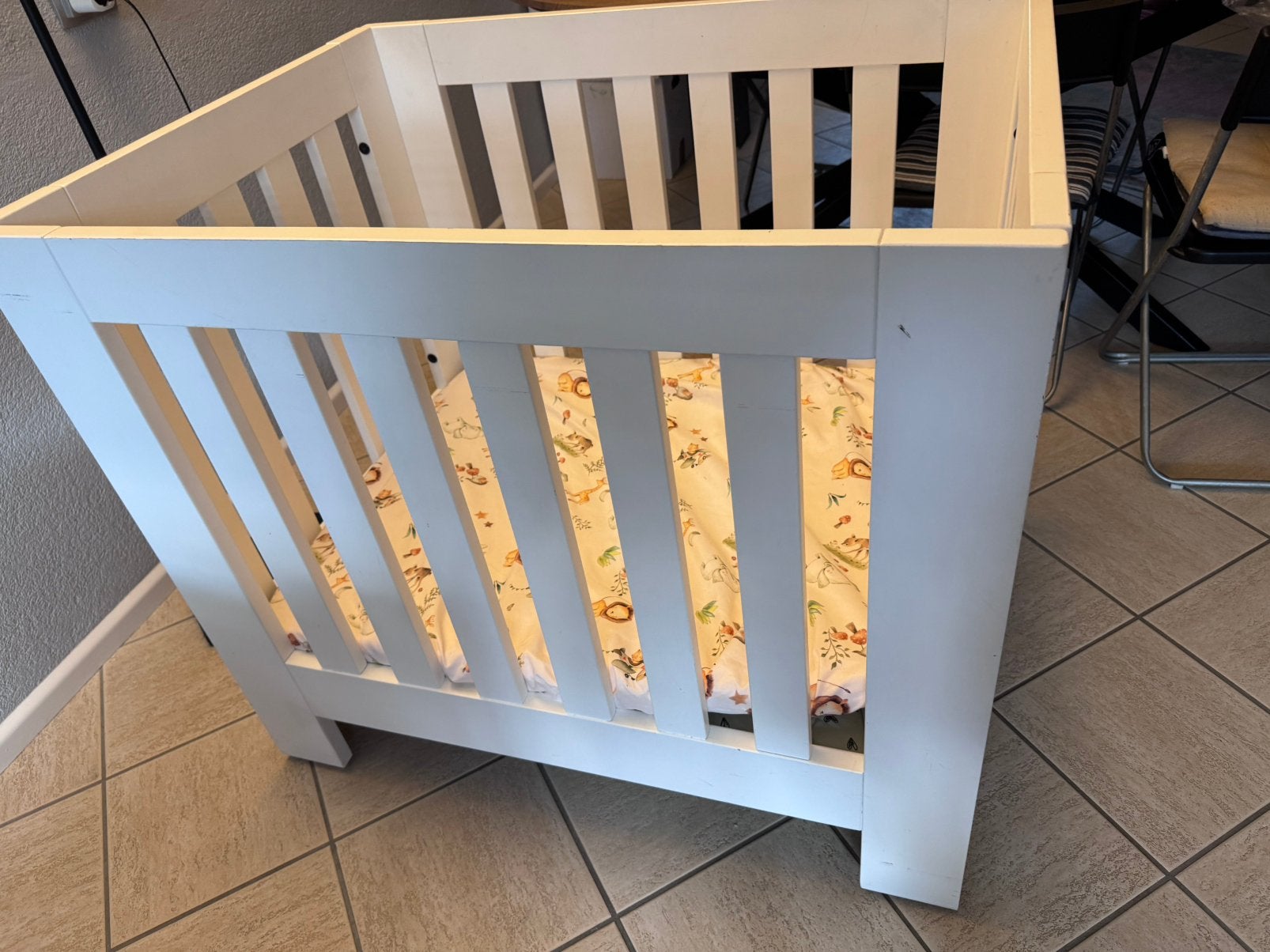 Baby box van baby dump bijna nieuw moet weg, Ophalen, Zo goed als nieuw