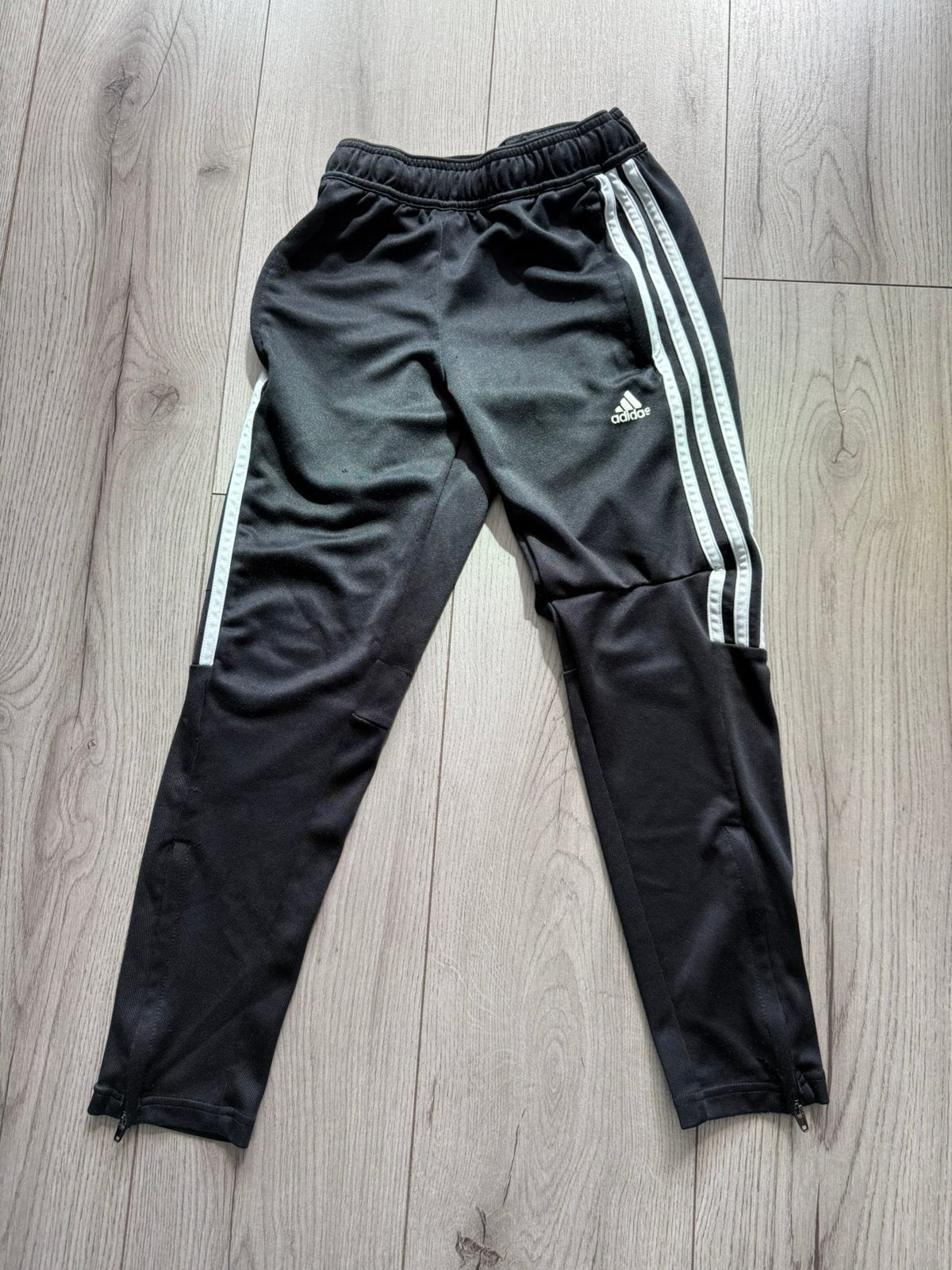Kinderkleding sport te koop., Zwart, Overige maten, Ophalen of Verzenden, Zo goed als nieuw