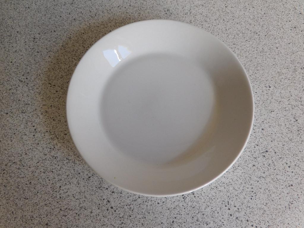 Bord 14,5 cm. Crème Arabia Finland, Antiek en Kunst, Ophalen of Verzenden