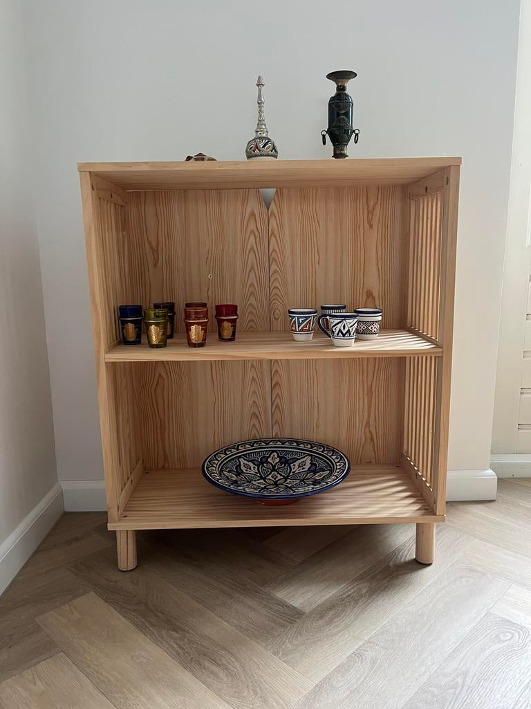 Kastje van grenenhout, Huis en Inrichting, Kasten | Boekenkasten, Ophalen, Minder dan 50 cm, Zo goed als nieuw, Minder dan 100 cm