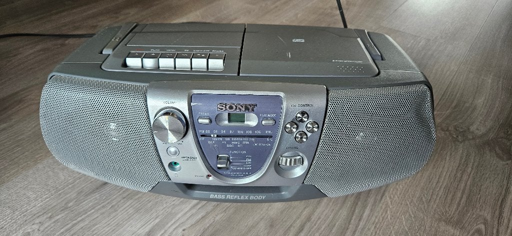 Sony Bouw radio voor klusser garage schuur, Ophalen, Gebruikt, Bouwradio