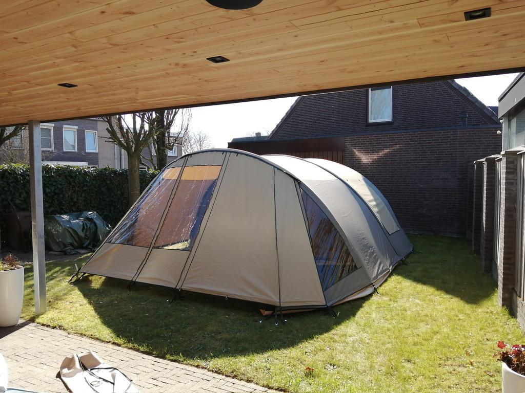 Falco steenarend 5000( kleur 2020/2024), Caravans en Kamperen, Tenten, Ophalen, Zo goed als nieuw, Tot en met 4