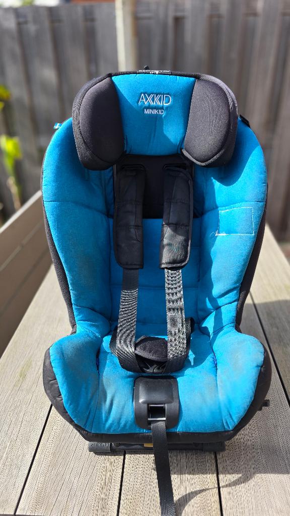 Autostoeltje Axkid Minikid, Kinderen en Baby's, Autostoeltjes, Ophalen, Overige merken, 15 t/m 25 kg, Gebruikt