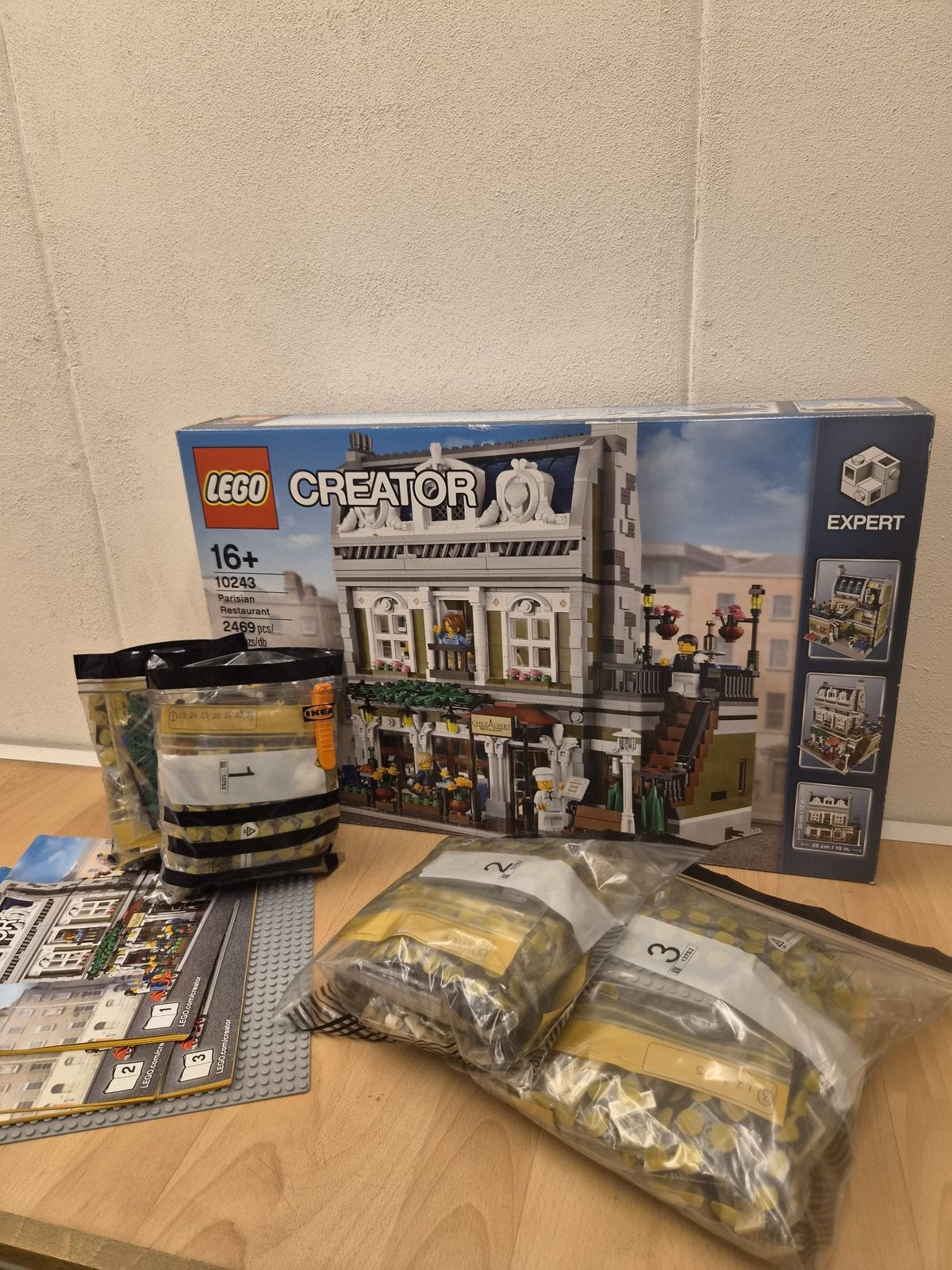 LEGO Creator Expert 10243 Parijs Restaurant  compleet + doos, Gebruikt, Lego, Inclusief accessoires, Ophalen of Verzenden