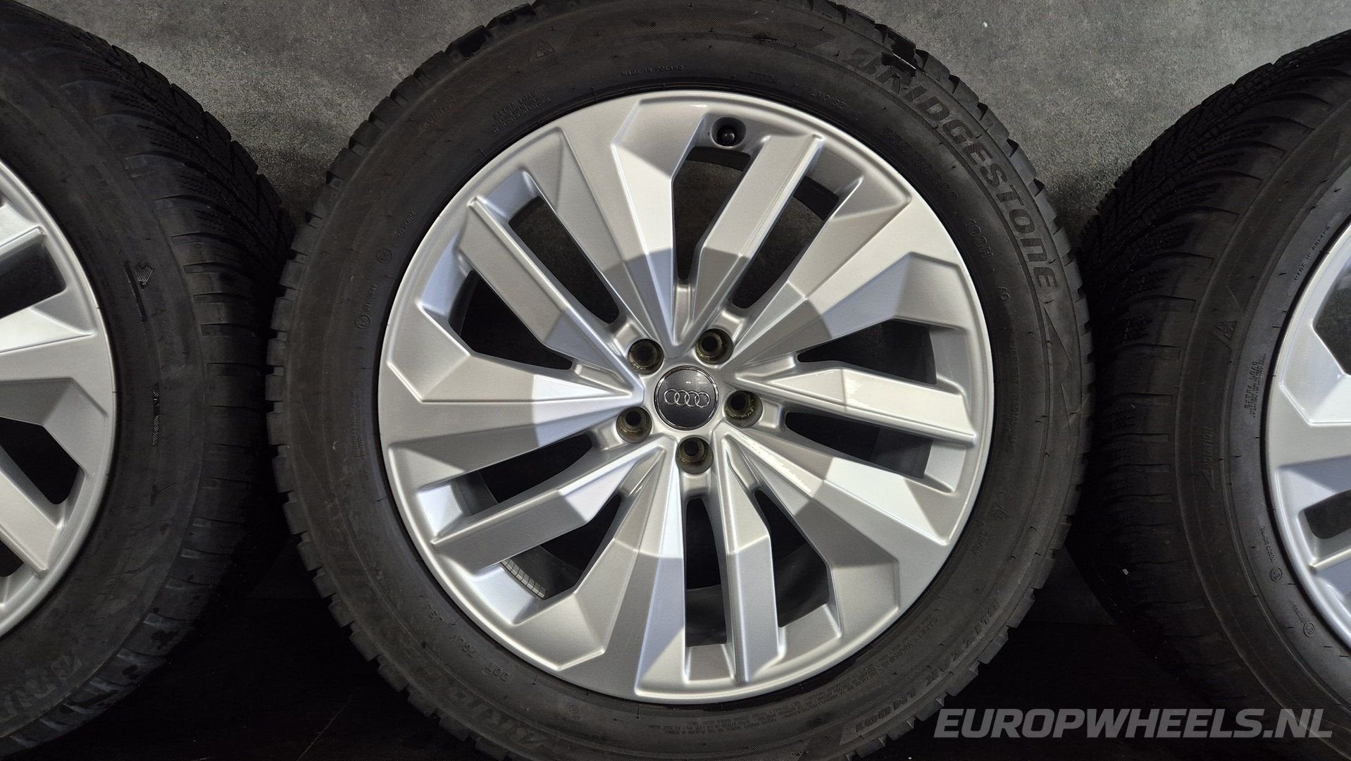 20 inch Audi Q8 Q7 e-tron velgen winterbanden, Gebruikt, 255 mm, -, -