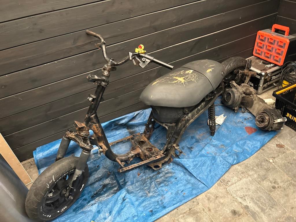 Zip te koop - Blok 70cc Typhoon MOET ZSM WEG!, Ophalen of Verzenden, Zo goed als nieuw, Overige merken