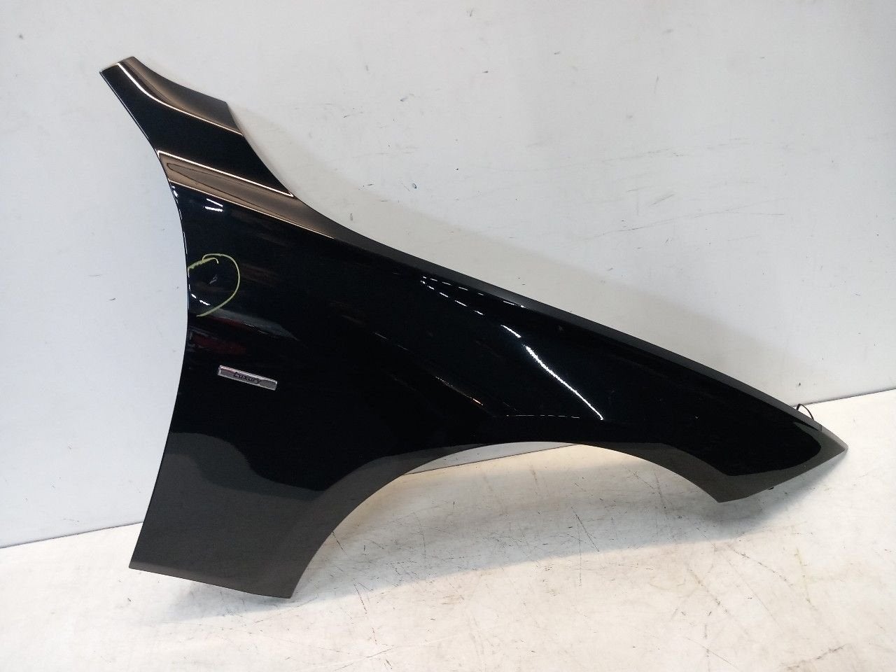 Spatbord rechts voor BMW 3 serie, Onderdelen@venauto.nl, Van der Ven Autorecycling B.V., Gebruikt, Ettenseweg 76, 4706 PB Roosendaal, The Netherlands