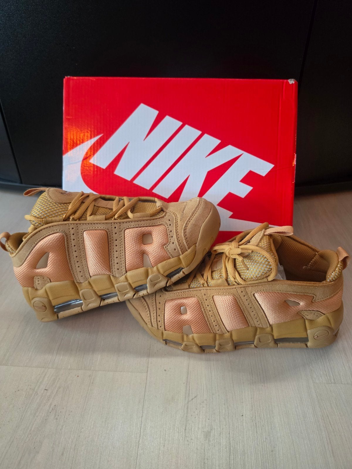 Nike Air More Uptempo Low – Bruin / Wheat – Maat 40, Ophalen of Verzenden