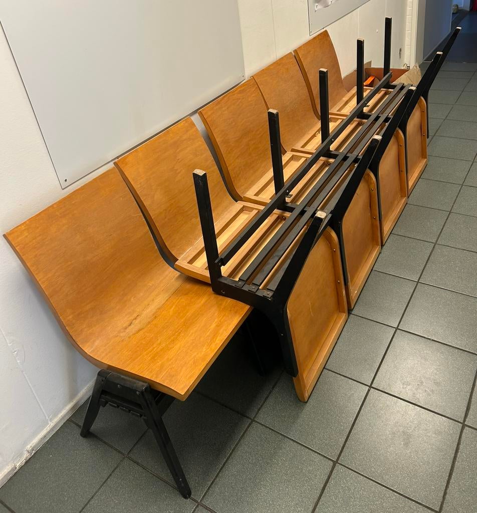 Houten banken en stoelen, Ophalen, Gebruikt