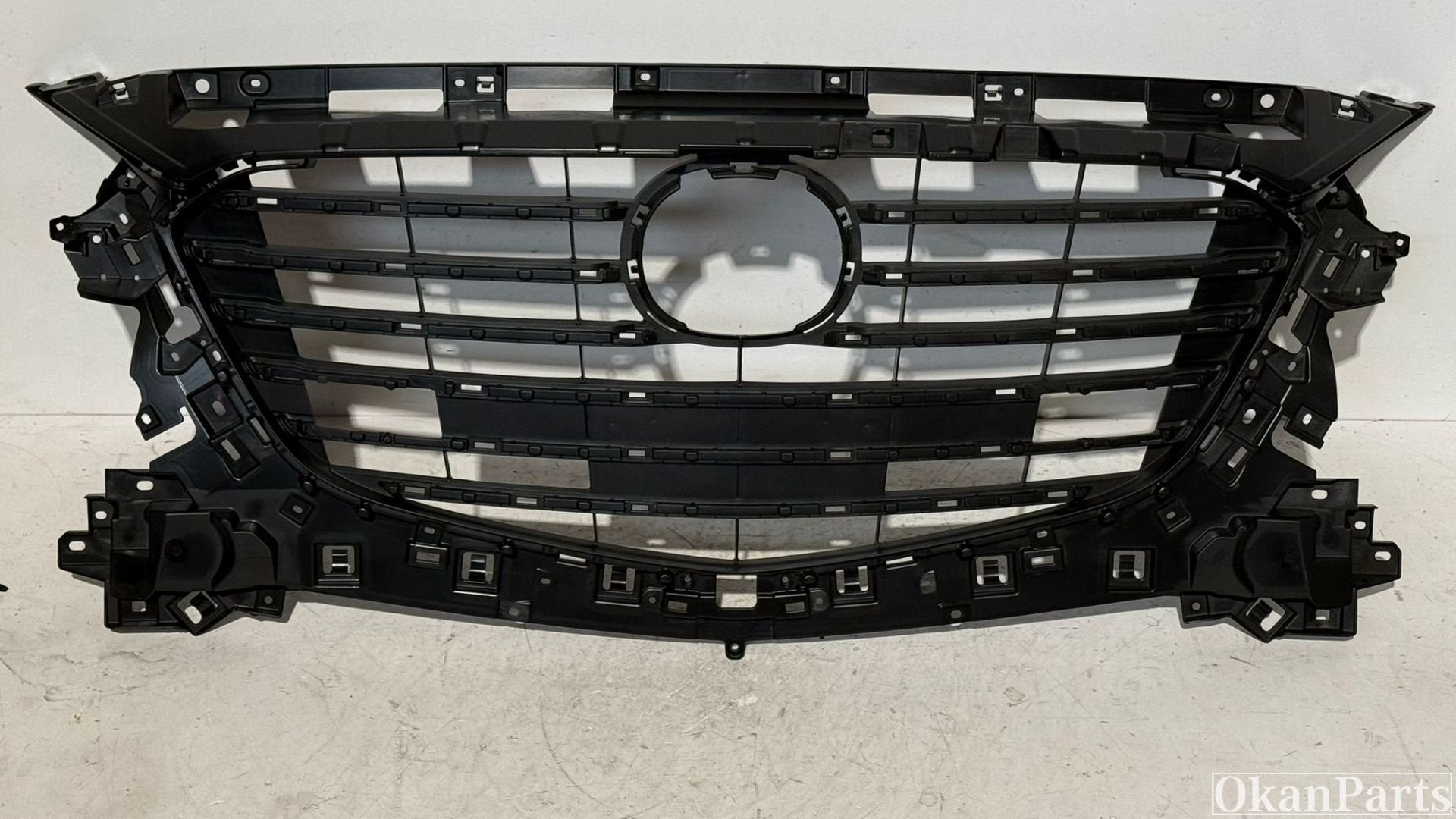 Mazda 3 Grille BADH-50712