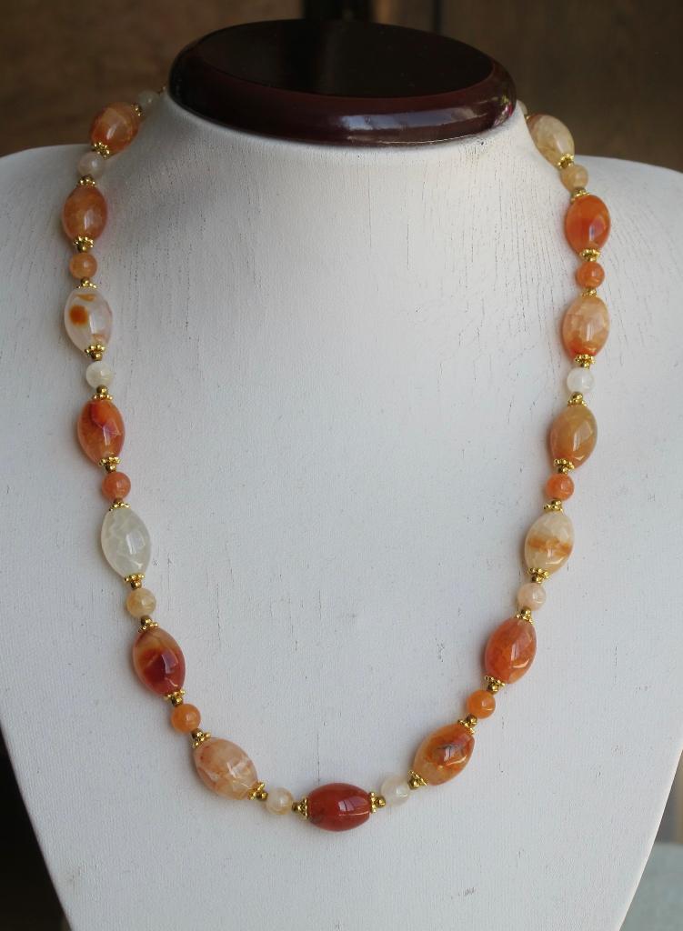 Prachtige ketting met crackle Agaat rijst kralen., Sieraden, Tassen en Uiterlijk, Kettingen, Verzenden, Nieuw, Oranje, Steen of Mineraal