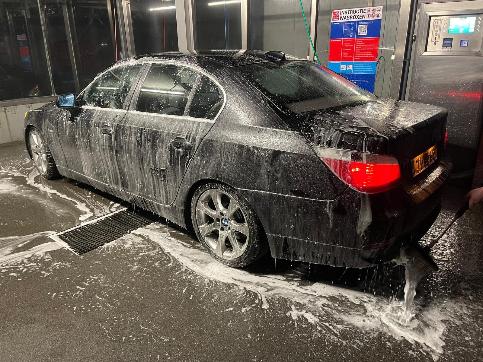 BMW 5-Serie 2.5 I 525 2004 Zwart, Ophalen