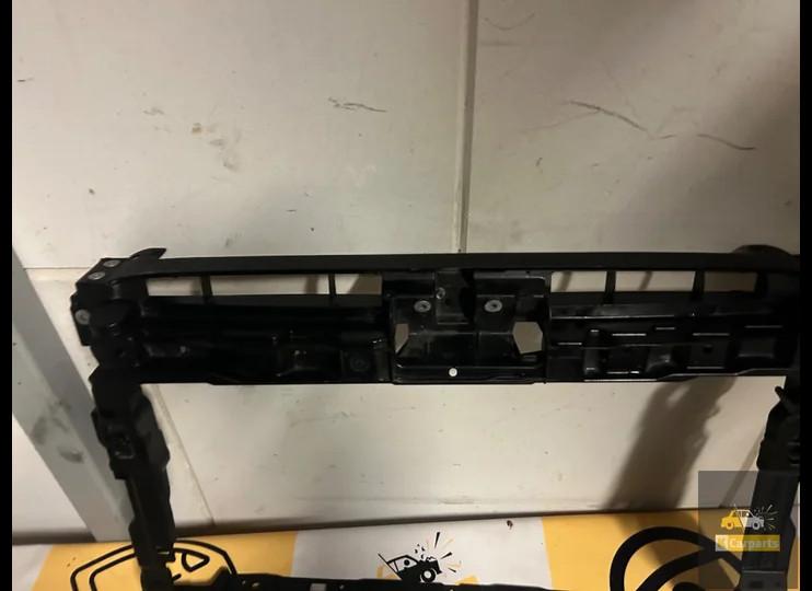 PASSAT B8 Voorfront 2014 - 2019 3G0805588L 3G0805588AC FRONT, Auto-onderdelen, Gebruikt, Volkswagen AG, Berliner Ring 2
38440  Wolfsburg, DE